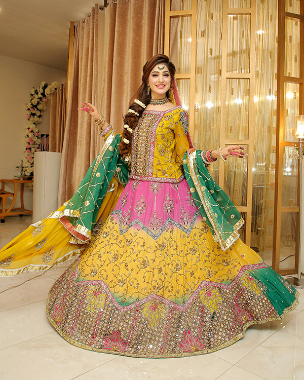 Mehndi Dress Amna Ajmal Mehndi Dress Amna Ajmal